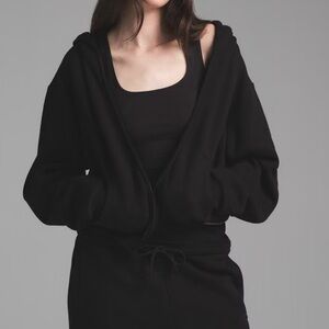 [SOLD] NWT SKIMS Cotton Fleece Zip Up Hoodie (Onyx) Size XXS